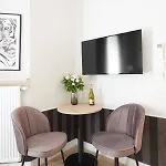 Apartment Ar *