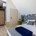 Ar Apartment *